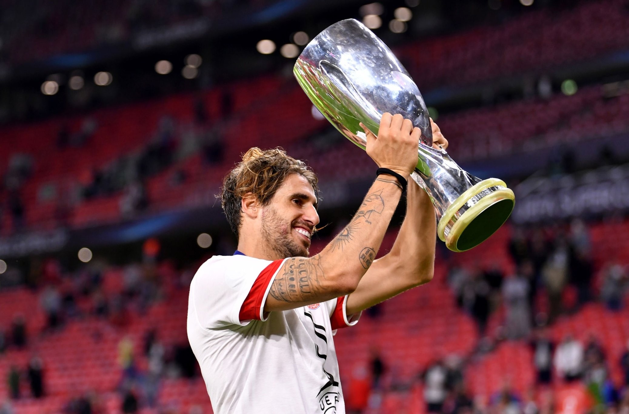 星空体育-包含转会期上海久事备战欧超杯；篮板制胜细节曝光；赛场秩序良好；轮换策略成焦点的词条